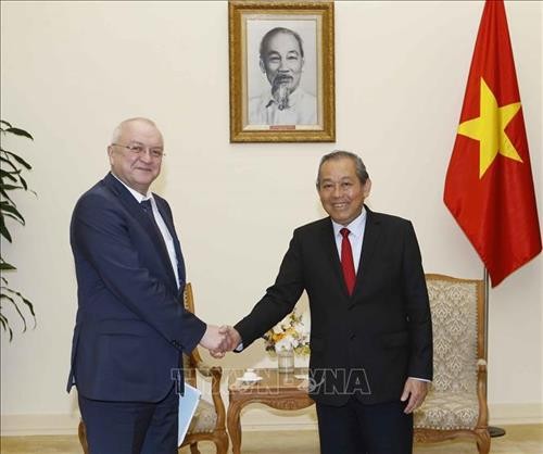 越南政府常务副总理张和平会见俄罗斯总统反腐败局副局长