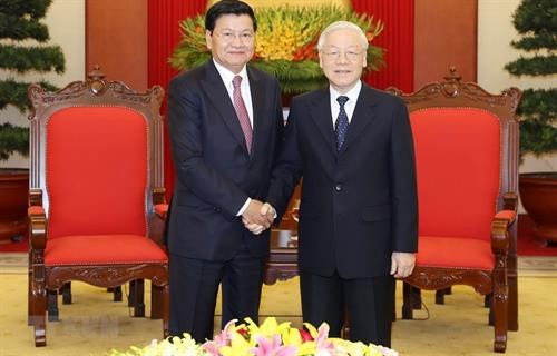 越共中央总书记、国家主席阮富仲访老有助于不断培育越老两国特殊关系