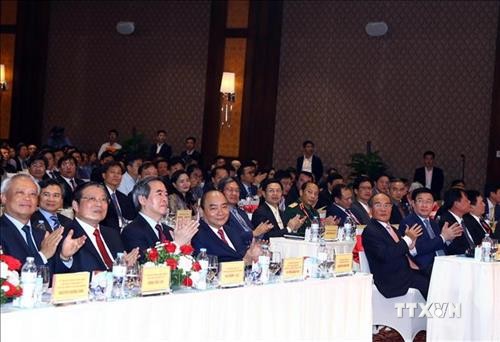 政府总理阮春福出席国内外投资商新春见面会