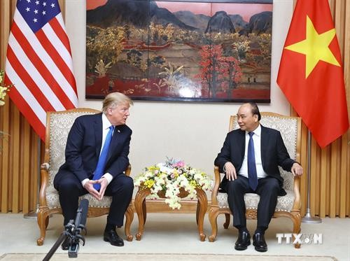 越南政府总理阮春福会见美国总统特朗普 