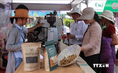 Tăng giá trị cho cà phê Việt 