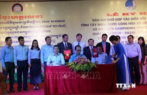 Tăng cường phối hợp giữa thanh niên hai tỉnh Tây Ninh và Tboung Khmum 