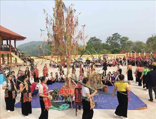 Lễ hội cầu mưa - văn hóa tín ngưỡng đặc sắc của người Thái trắng Sơn La 