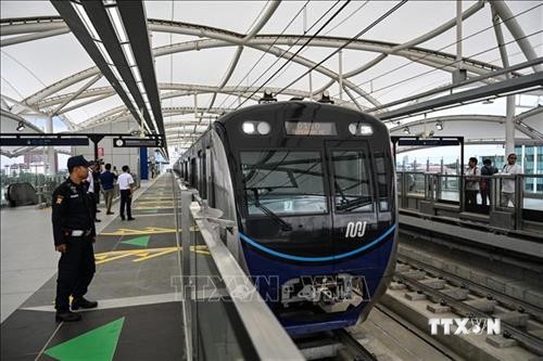 印尼首条地铁在雅加达开通
