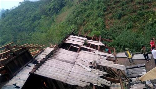 Tuyên Quang: 94 nhà dân bị tốc mái do mưa kèm gió lốc