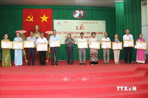 Phong tặng, truy tặng danh hiệu "Bà mẹ Việt Nam Anh hùng" cho 54 Mẹ ở Trà Vinh