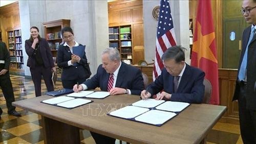 越南公安部与美国各部门加强合作
