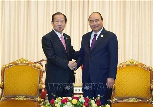 越南政府总理阮春福会见日本自由民族党干事长二阶俊博
