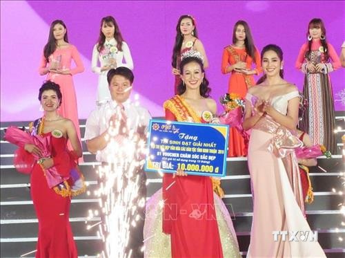 Thí sinh Phú Lưu Như Ái giành Giải nhất Hội thi nét đẹp văn hóa các dân tộc tỉnh Ninh Thuận lần I - 2019