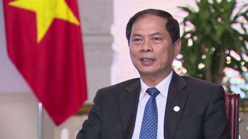 越南积极参与国际政治、国防、安全一体化