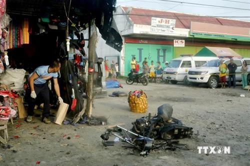 菲律宾南部一餐馆遭爆炸袭击 许多人受伤