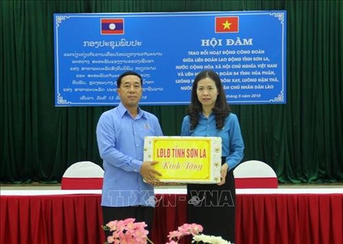Sơn La và các tỉnh Bắc Lào trao đổi kinh nghiệm hoạt động công đoàn