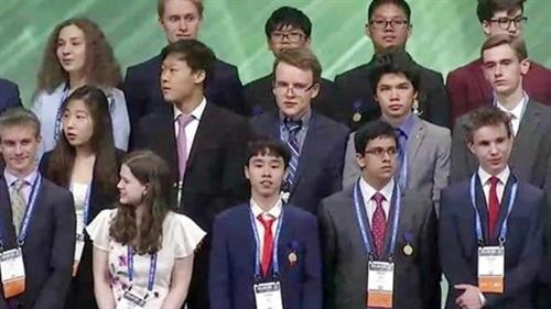 越南学生在英特尔国际科学与工程大奖赛获得三等奖