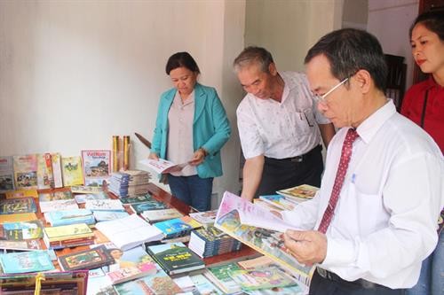 Thư viện “Nắng mai” cho học sinh ở xã miền núi Sơn Nguyên