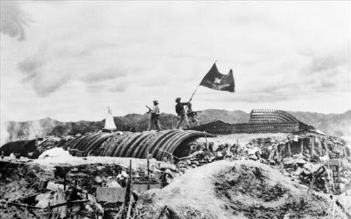 Kỷ niệm 65 năm Chiến thắng Điện Biên Phủ: Điện Biên Phủ - Bài học vượt qua khó khăn giành thắng lợi