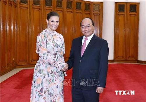 越南政府总理阮春福会见瑞典女王储维多利亚