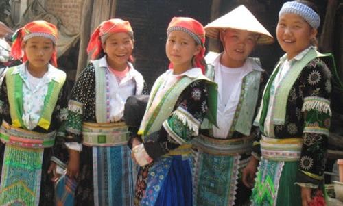 Nâng cao kĩ năng chăm sóc sức khỏe sinh sản, giáo dục giới tính cho trẻ em dân tộc tỉnh Yên Bái