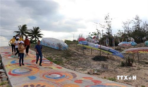广南省沿着三青沙滩“竹篮船之路”艺术项目正式竣工