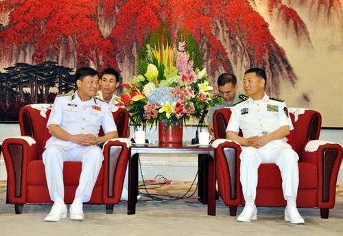 越南人民海军高级干部代表团访问中国