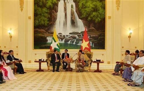 政府副总理王廷惠拜会缅甸国家顾问昂山素季