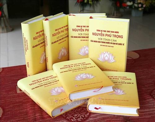 Xuất bản cuốn sách "Tổng Bí thư, Chủ tịch nước Nguyễn Phú Trọng với tình cảm của nhân dân trong nước và bạn bè quốc tế"