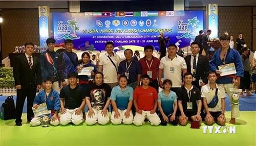 越南队在2019年第6届克拉术亚洲青年锦标赛成果丰硕