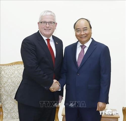 越南政府总理阮春福会见澳大利亚驻越大使