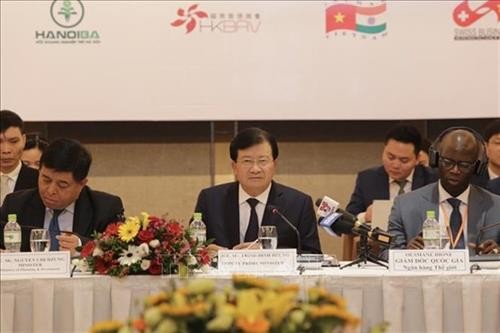 郑廷勇副总理：越南企业在促进经济可持续发展扮演重要角色