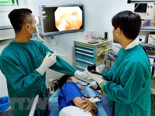 Hà Nội khám bệnh sàng lọc miễn phí ung thư đại trực tràng sớm cho 500.000 người