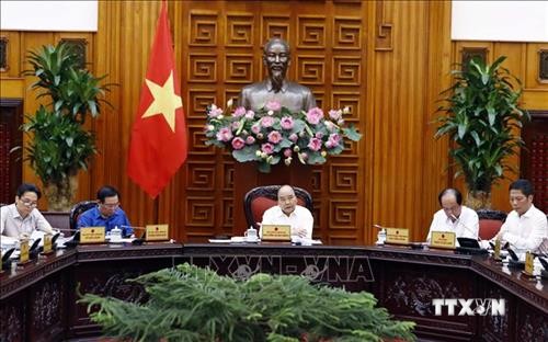 越南政府常务委员会召开会议 阮春福总理主持并讲话