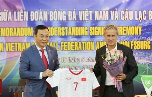 首位越南人当选亚足联竞赛委员会主席