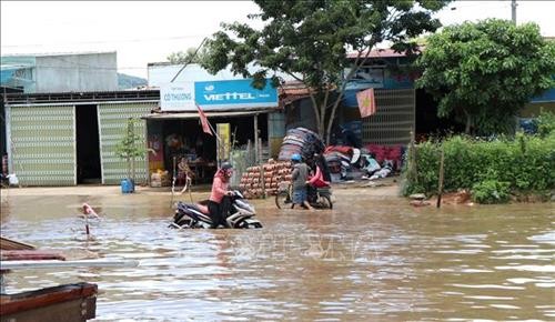 Đường Hồ Chí Minh đoạn qua huyện Ngọc Hồi, Kon Tum tiếp tục bị ngập sau mưa lớn kéo dài