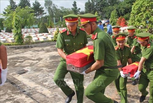 2018年-2019年旱季446具在柬牺牲的越南英烈遗骸回归祖国怀抱