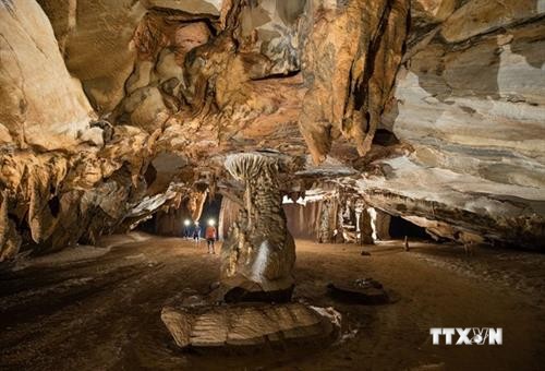 广平省天堂洞成为亚洲最壮观的天然溶洞穴