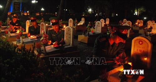 Xúc động chương trình “Cung đường bất tử” tại Nghĩa trang liệt sỹ Quốc gia Đường 9