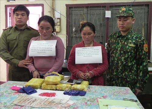 山罗省抓获私藏毒品的三名老挝籍犯罪嫌疑人