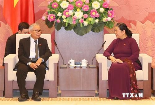 缅甸全国民主联盟高级代表团访问越南