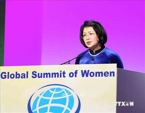越南国家副主席邓氏玉盛率团出席第 29 届全球妇女峰会
