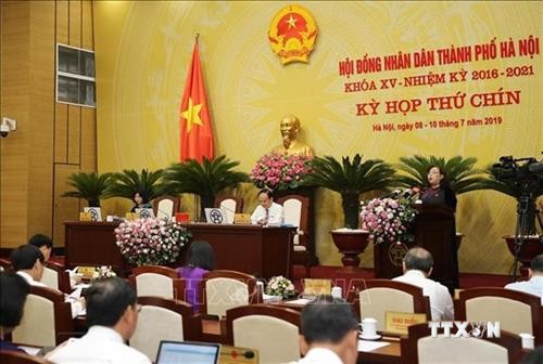 越南河内市第十五届人民议会第九次会议召开