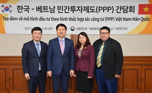 韩国同越南分享有关吸引私人资本的经验