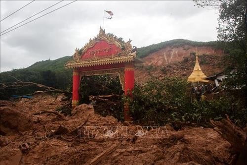 缅甸发生山体滑坡事件多人被埋