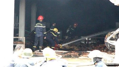 Cháy nhà và kho hàng, thiệt hại nhiều tỷ đồng ở Cao Bằng