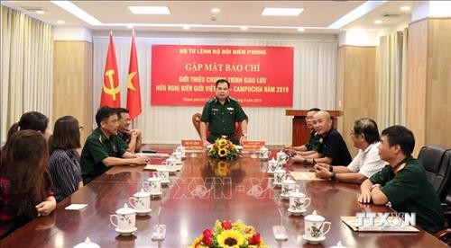 Thắt chặt tình hữu nghị, nâng cao hiệu quả công tác bảo vệ biên giới Việt Nam-Campuchia