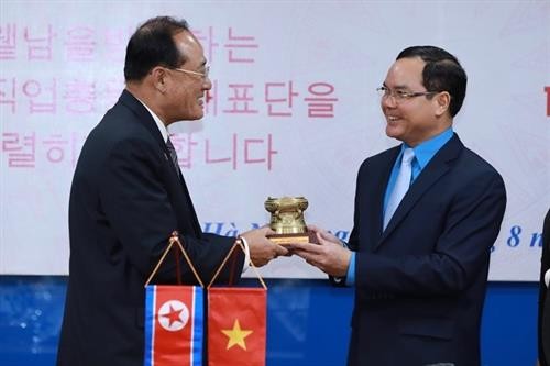 越南与朝鲜工会组织加强合作