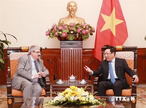 越南与乌拉圭第三次副外长级政治磋商在河内举行