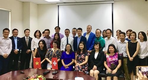 加强越南旅游业及酒店管理人力资源培训领域的国际合作