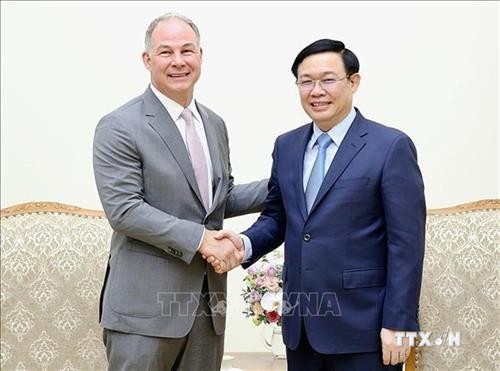 越南政府副总理王廷惠欢迎美国企业在越南开展能源合作