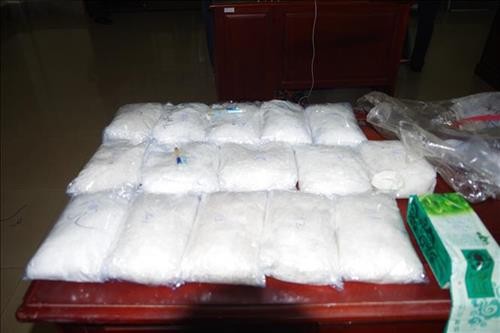 平福省：发现并缴获疑为冰毒的15公斤白粉