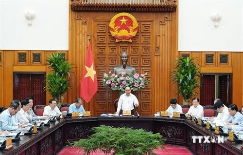 阮春福总理主持召开政府常务会议 敦促重点交通项目进度