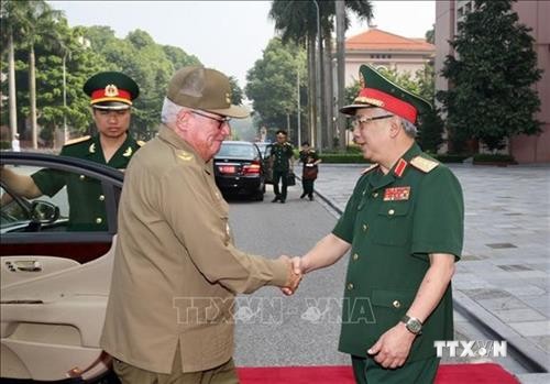 第三次越南与古巴国防政策对话会在河内召开